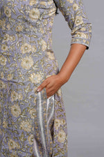 Silver Mist Bloom Sanganeri Kurta Set image 2