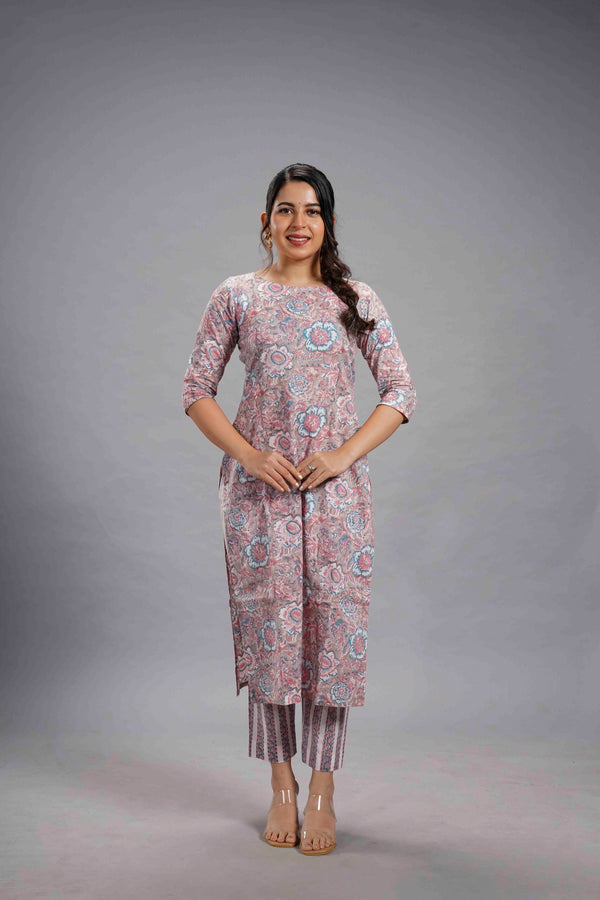 Blush Sanganeri Medallion Kurta Set image 0