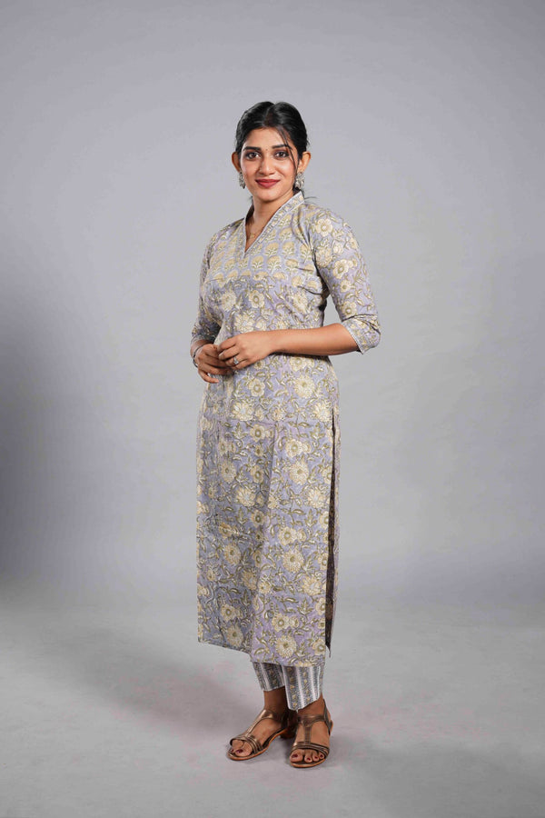 Silver Mist Bloom Sanganeri Kurta Set image 0